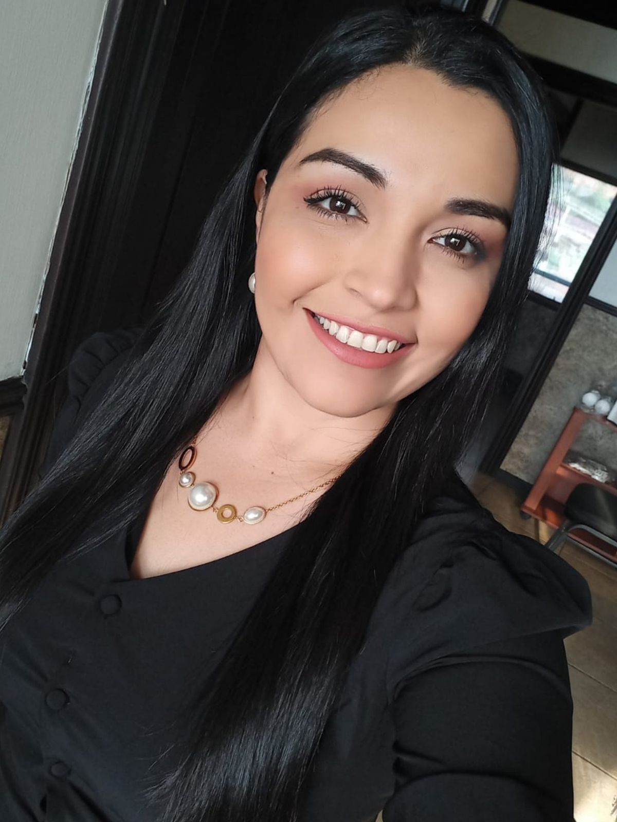 Carla Fernández - Compradora de Facebook